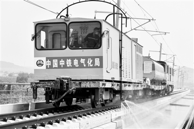 隧道清洗車1.jpg